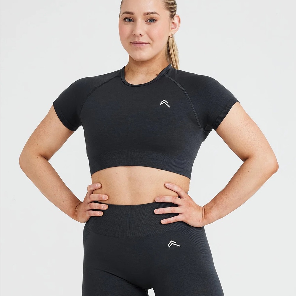 Oner Active Black Crop Top